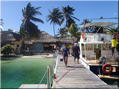 Playa Sirena dock